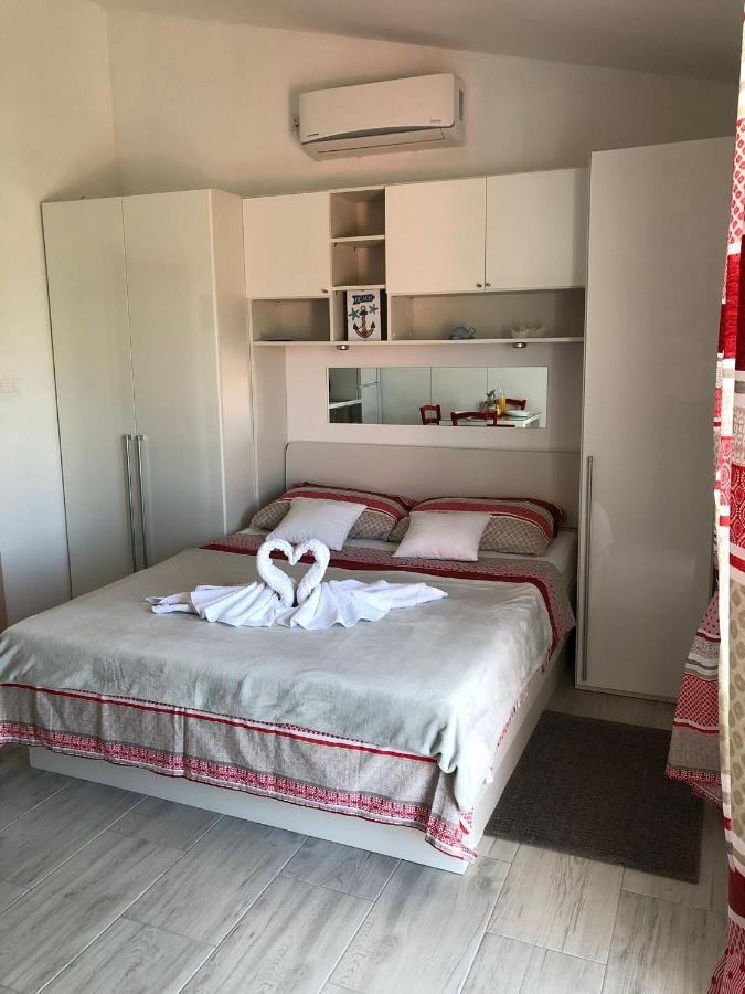 Apartmani Bolero - Obiteljski Odmor ヴォディツェ エクステリア 写真