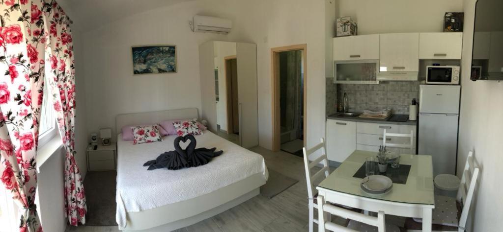 Apartmani Bolero - Obiteljski Odmor ヴォディツェ エクステリア 写真